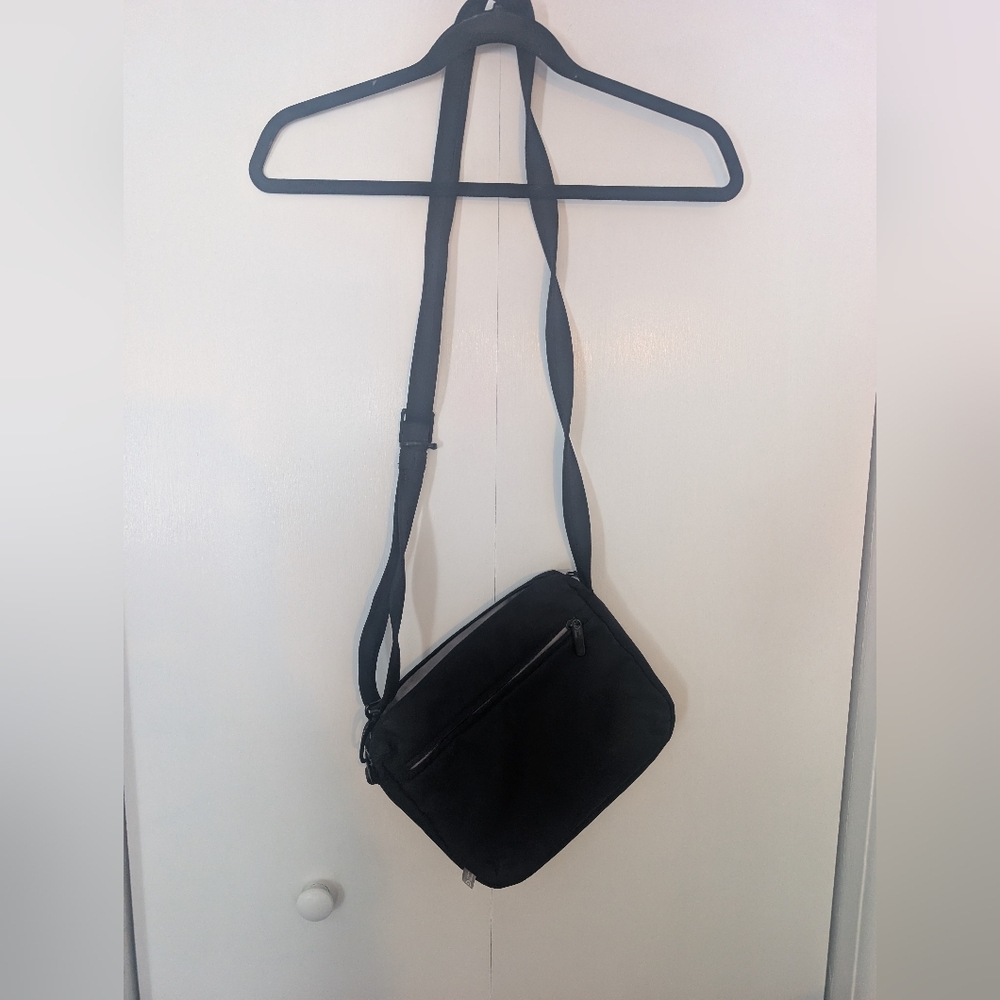 Scan-Proof Travel Bag